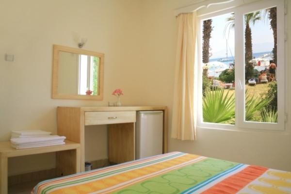 Meteor Beach Hotel Тургутрейс Номер фото
