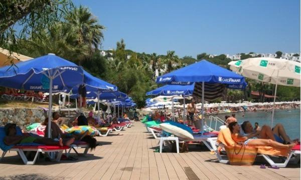 Meteor Beach Hotel Тургутрейс Экстерьер фото